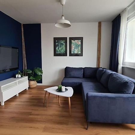 Sloneczny Apartament W Centrum Gdyni 2 Pokojowy Gdynia Exterior photo